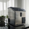 یخ‌ساز رومیزی با طراحی مدرن Rotel U9904CH